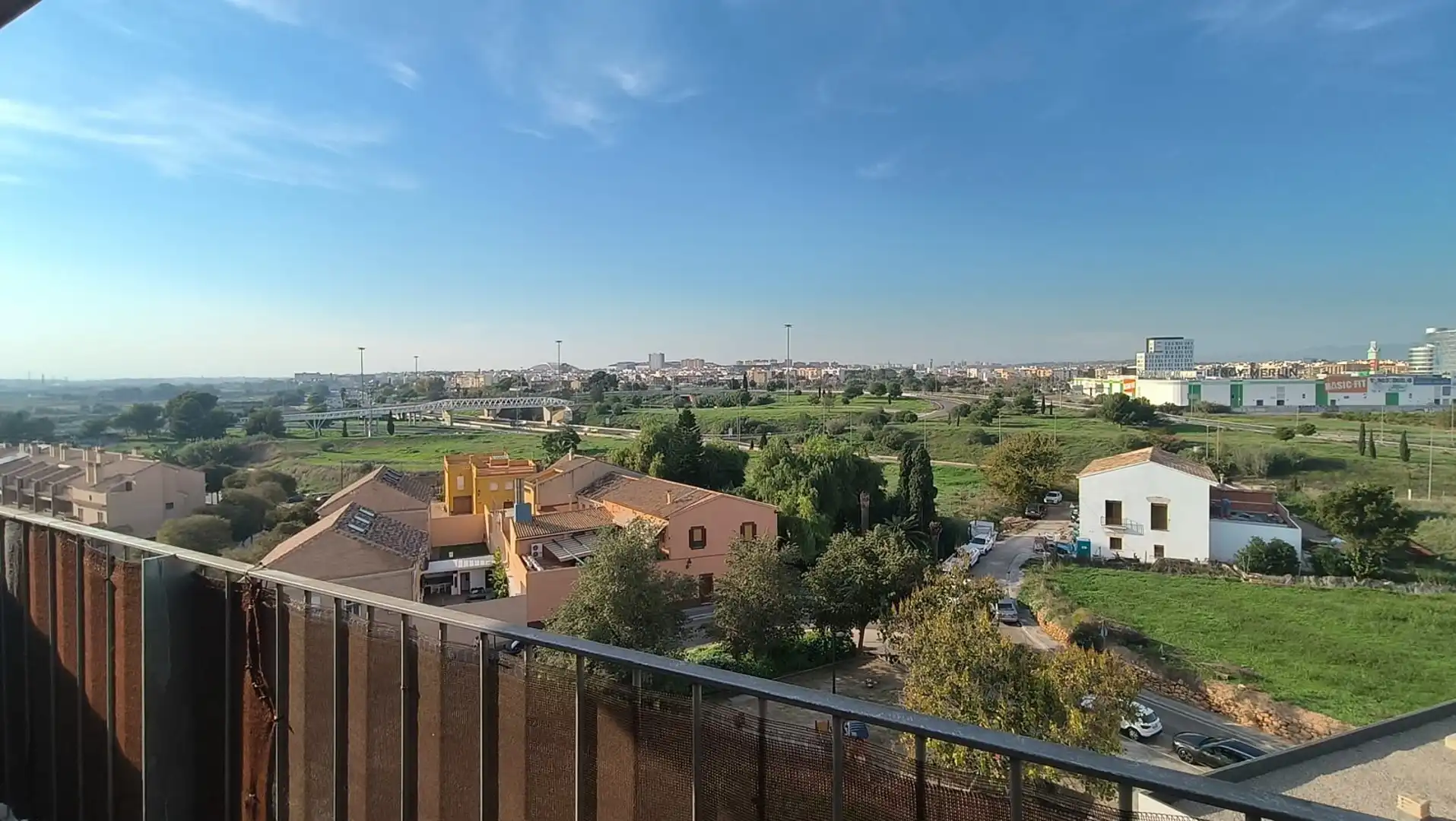 Exterior view of Apartments for rent in Valencia  with Terrace, Swimming Pool and Furnished