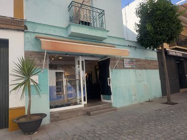 House for sale in Calle Ramón y Cajal