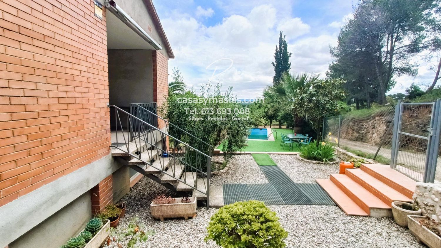 Jardí de Finca rústica en venda en Mediona amb Piscina i Balcó