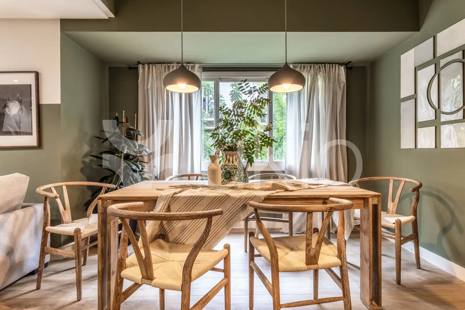 Comedor de Apartamento de alquiler en Madrid con Aire acondicionado, Calefacción y Amueblado