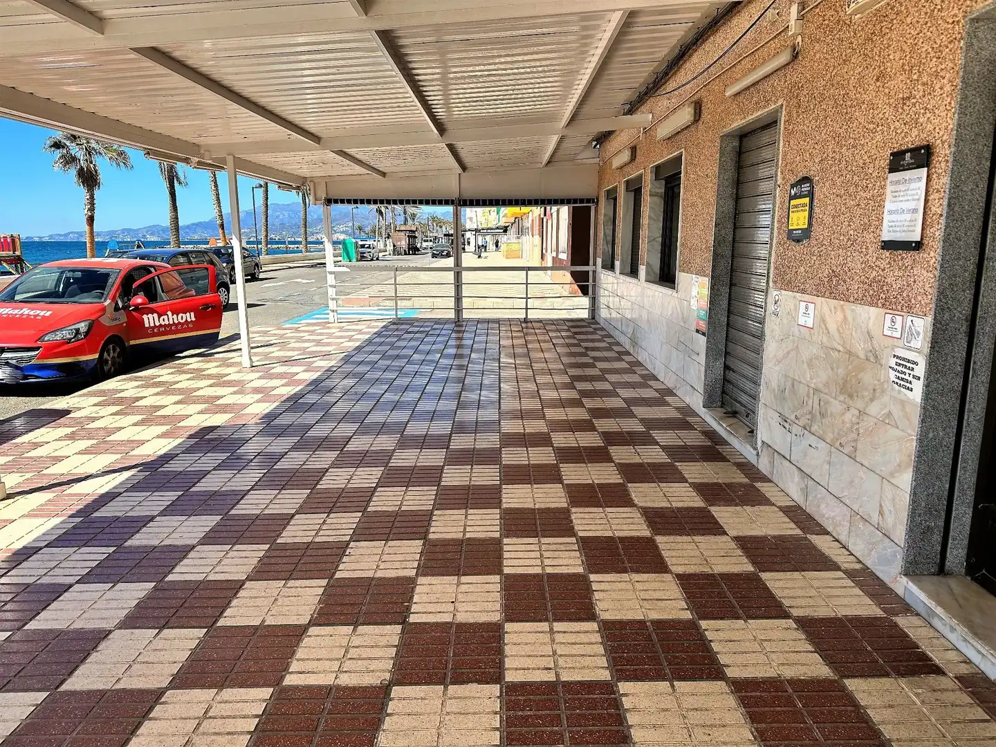 Local comercial en venta en Acera del Mar, imagen 2