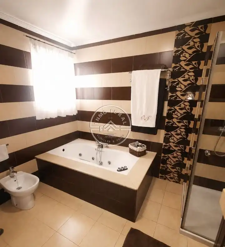 Baño de Ático en venta en Écija con Aire acondicionado, Calefacción y Terraza