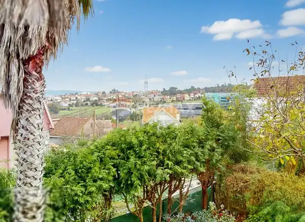 Vista exterior de Casa o chalet en venta en Vigo  con Calefacción, Jardín privado y Trastero