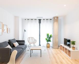 Living room of Flat to rent in  Barcelona Capital  with Air Conditioner, Heating and Furnished