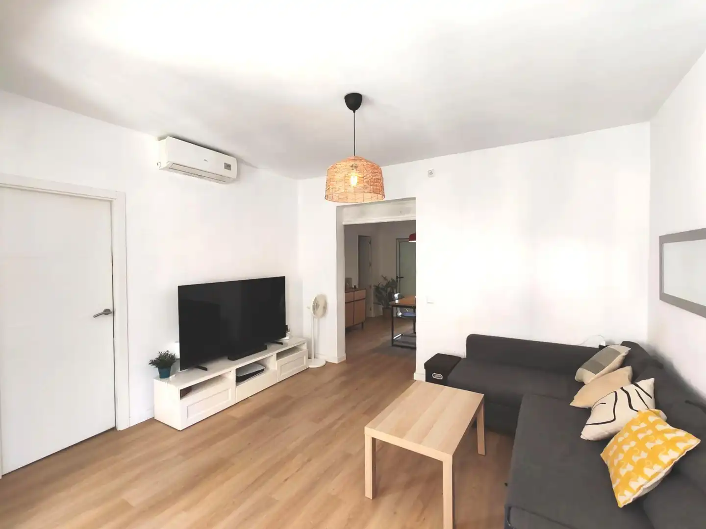 Sala d'estar de Pis en venda en  Palma de Mallorca amb Parquet