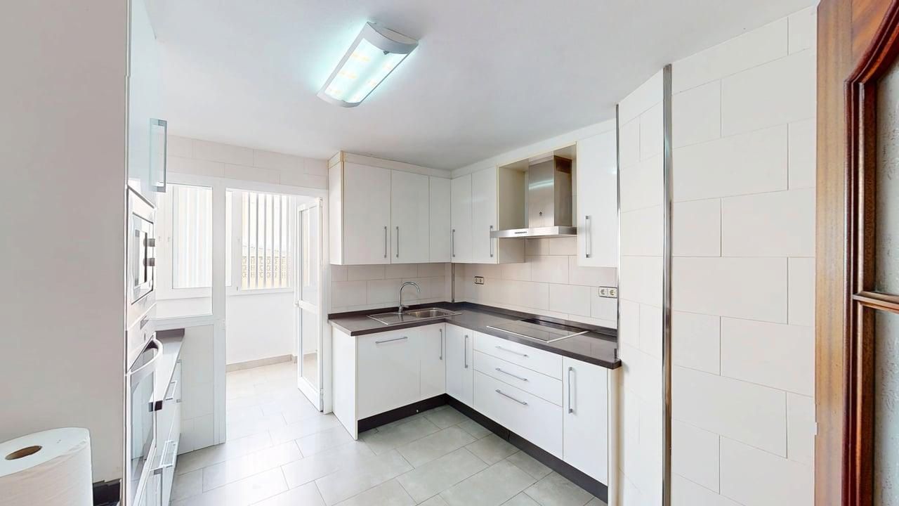 Kitchen of Flat for sale in Málaga Capital  with Air Conditioner, Terrace and Storage room