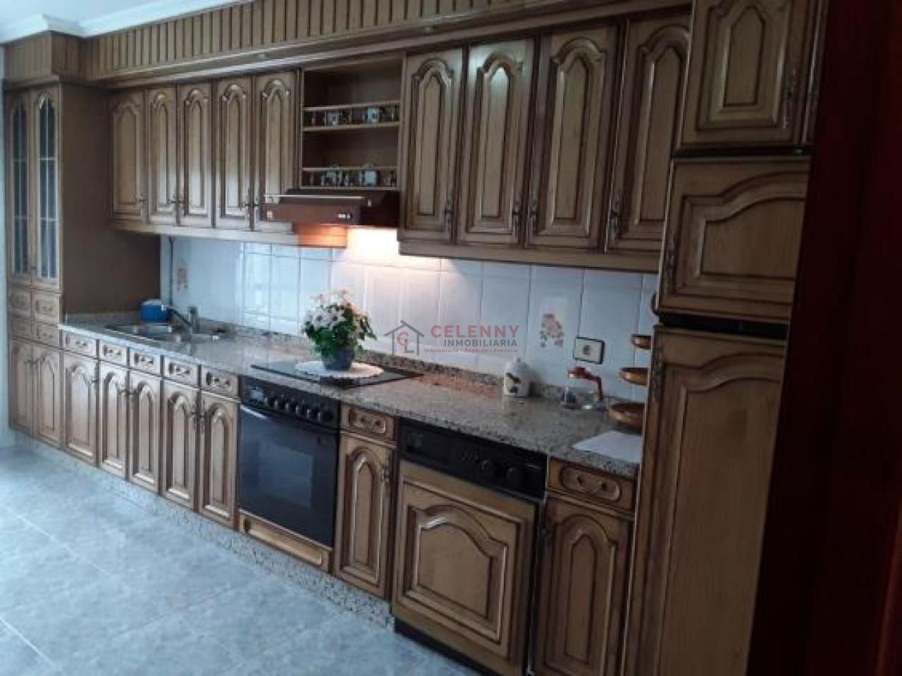 Küche von Wohnung zum verkauf in Maceda mit Heizung, Parkett und Möbliert