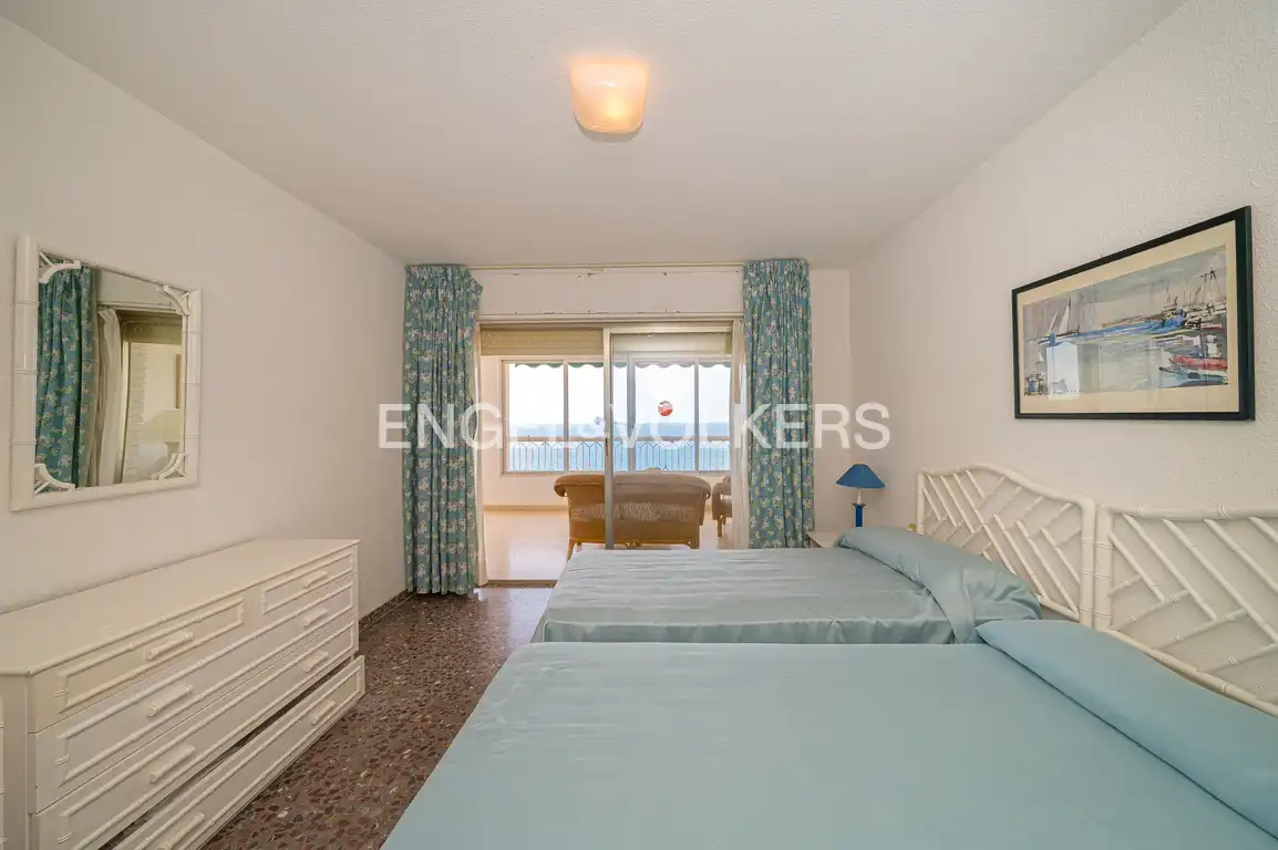 Bedroom of Apartments for sale in Benidorm  with Terrace and Community pool