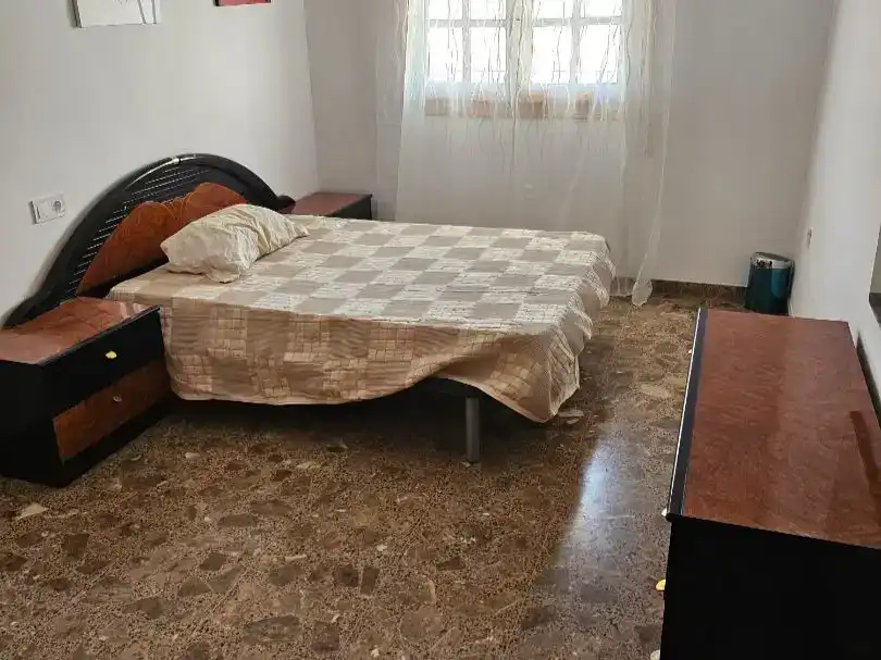 Dormitori de Pis de lloguer en Motilla del Palancar amb Moblat i Balcó