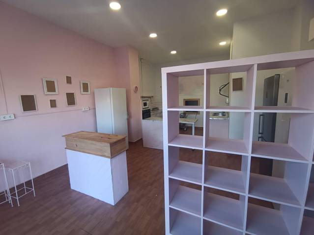 Local comercial en Alquiler en Calle ALONSO DE AGUILAR en Camino de Antequera