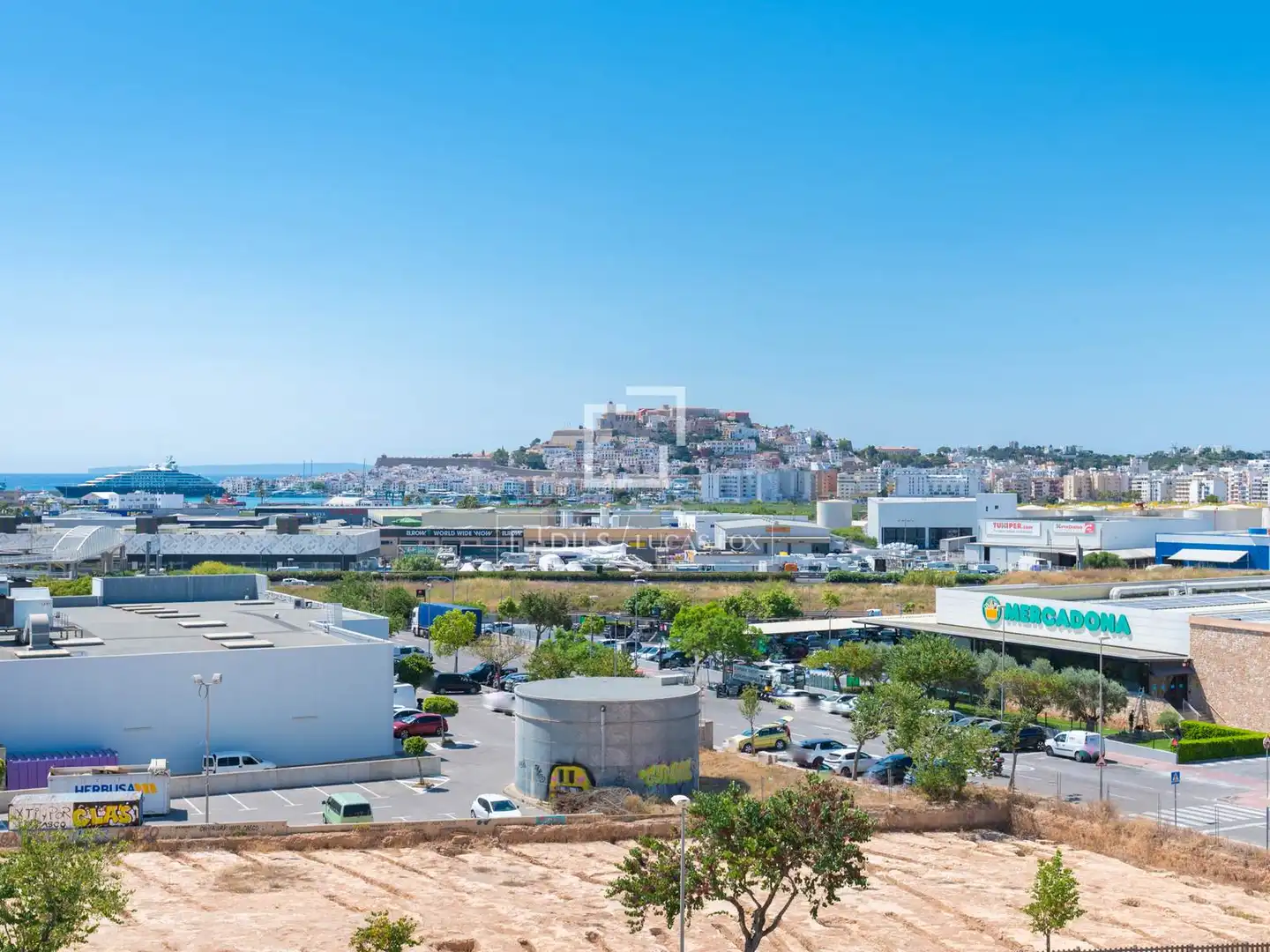 Vista exterior de Piso en venta en Santa Eulària des Riu con Aire acondicionado, Calefacción y Terraza