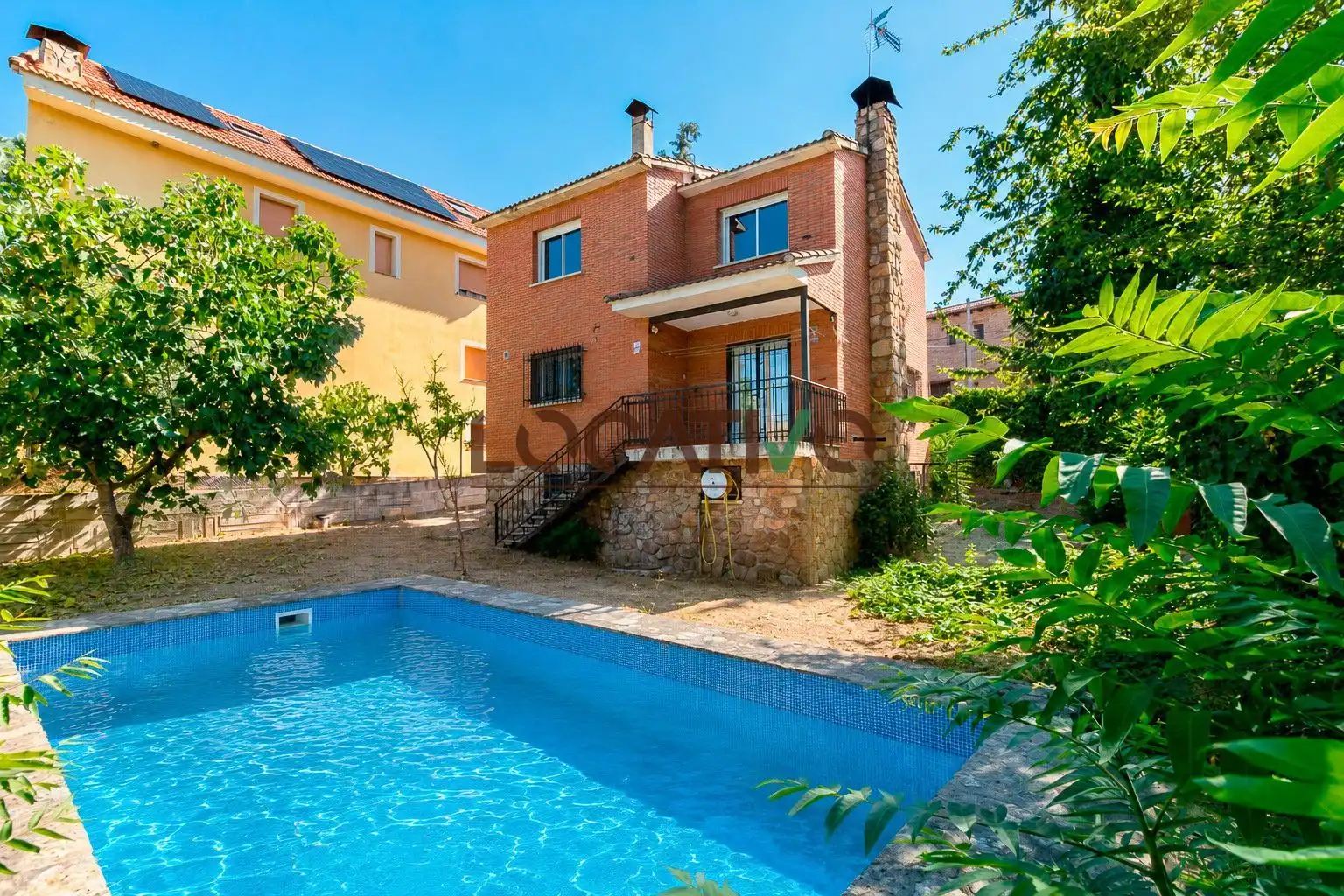 Vista exterior de Casa o chalet en venta en Robledo de Chavela con Calefacción, Jardín privado y Terraza