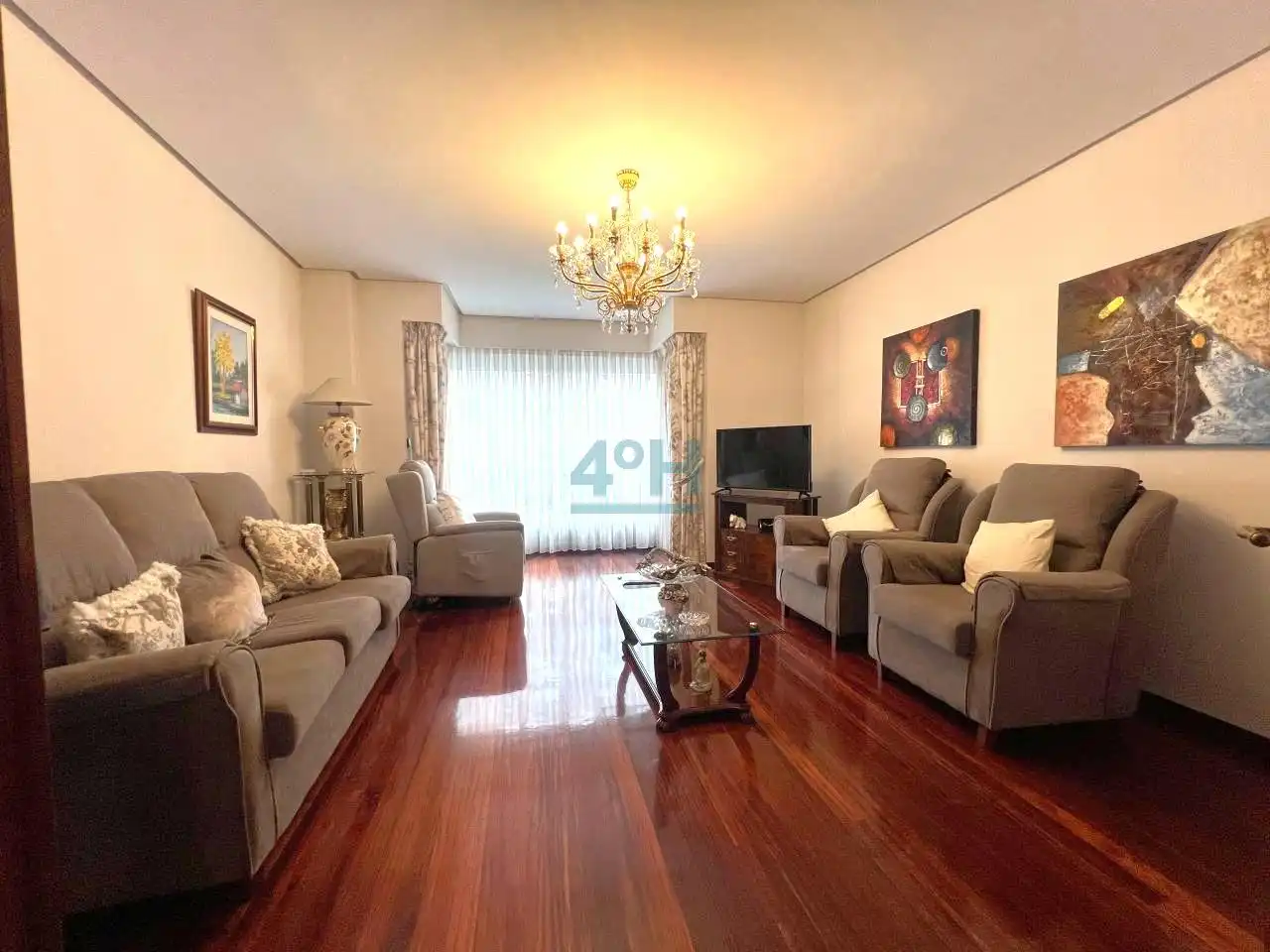 Living room of Flat for sale in Ourense Capital   with Heating, Parquet flooring and Storage room