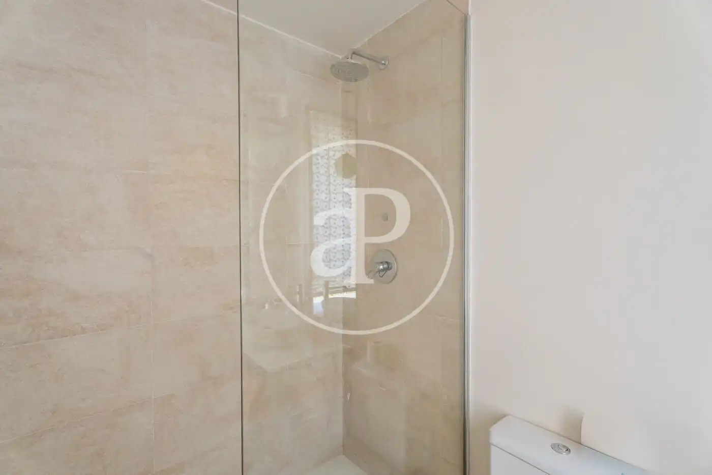Bathroom of Houses for rent in Madrid  with Air Conditioner, Heating and Private garden