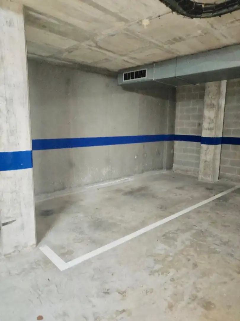 Parkplatz von Garage zum Verkauf in Sabadell