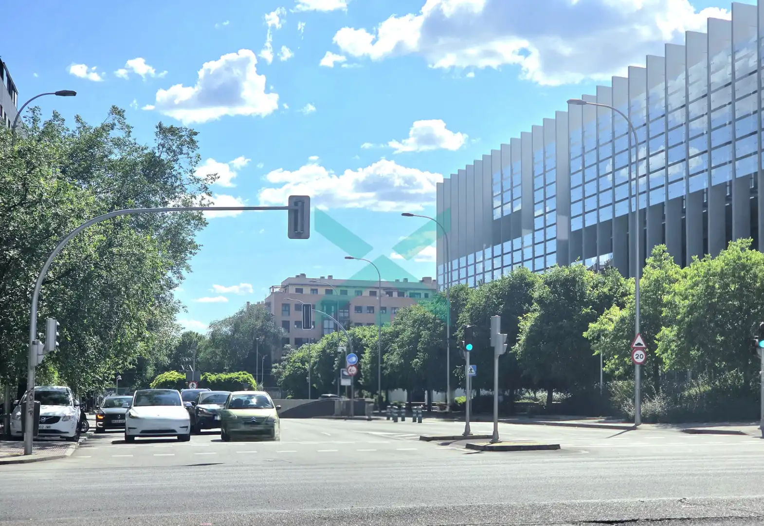 Vista exterior de Pis en venda en Madrid amb Aire condicionat, Calefacció i Jardí privat