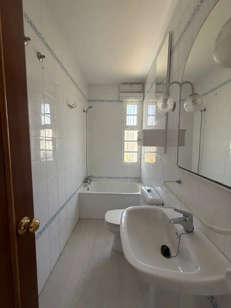 Bany de Casa o xalet en venda en Sanlúcar de Barrameda amb Jardí privat, Terrassa i Piscina