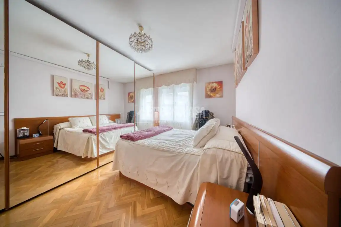 Habitación de Piso en venta en Valladolid con Calefacción, Terraza y Trastero