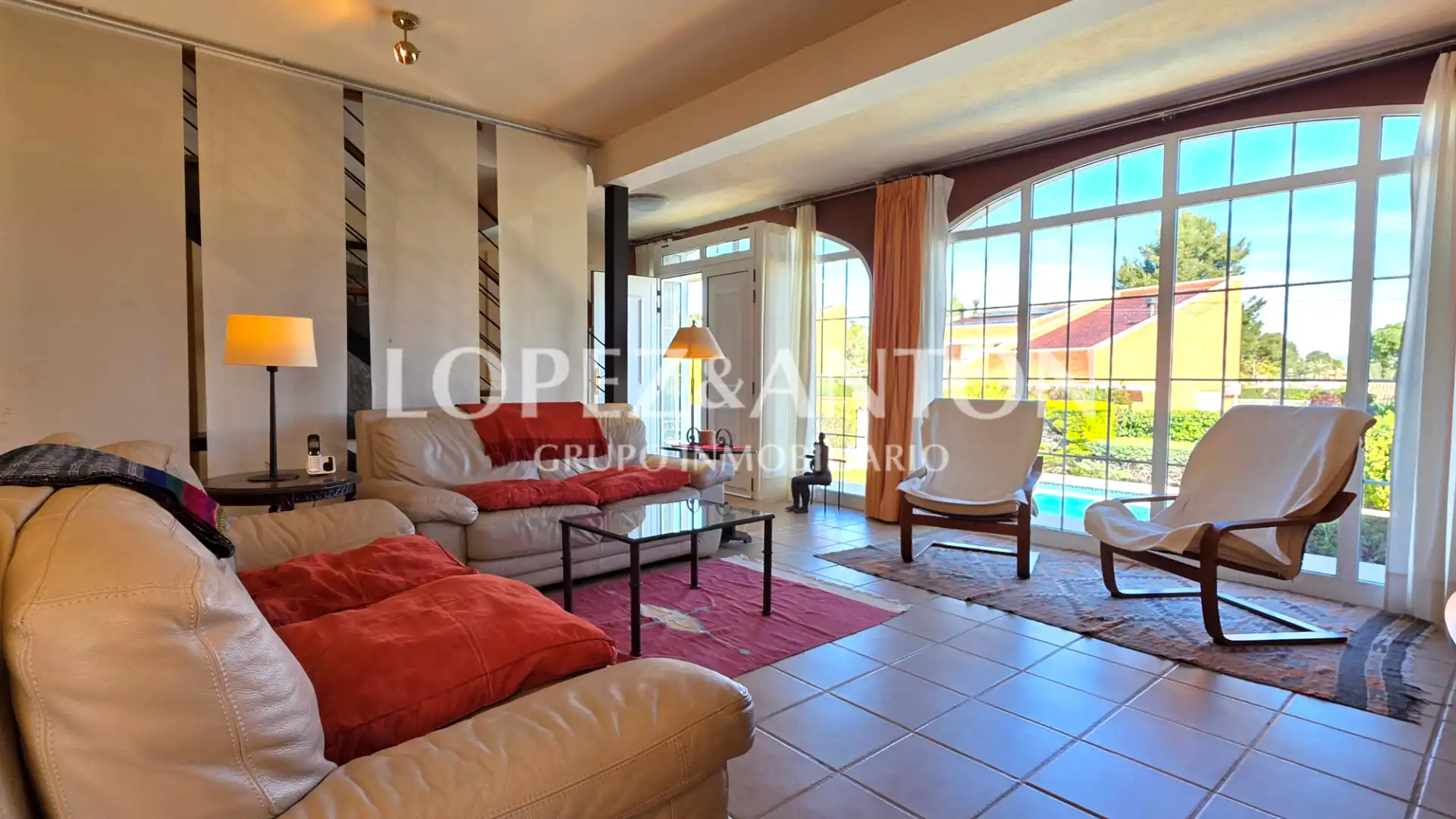 Living room of Houses for sale in L'Eliana  with Air Conditioner, Heating and Private garden