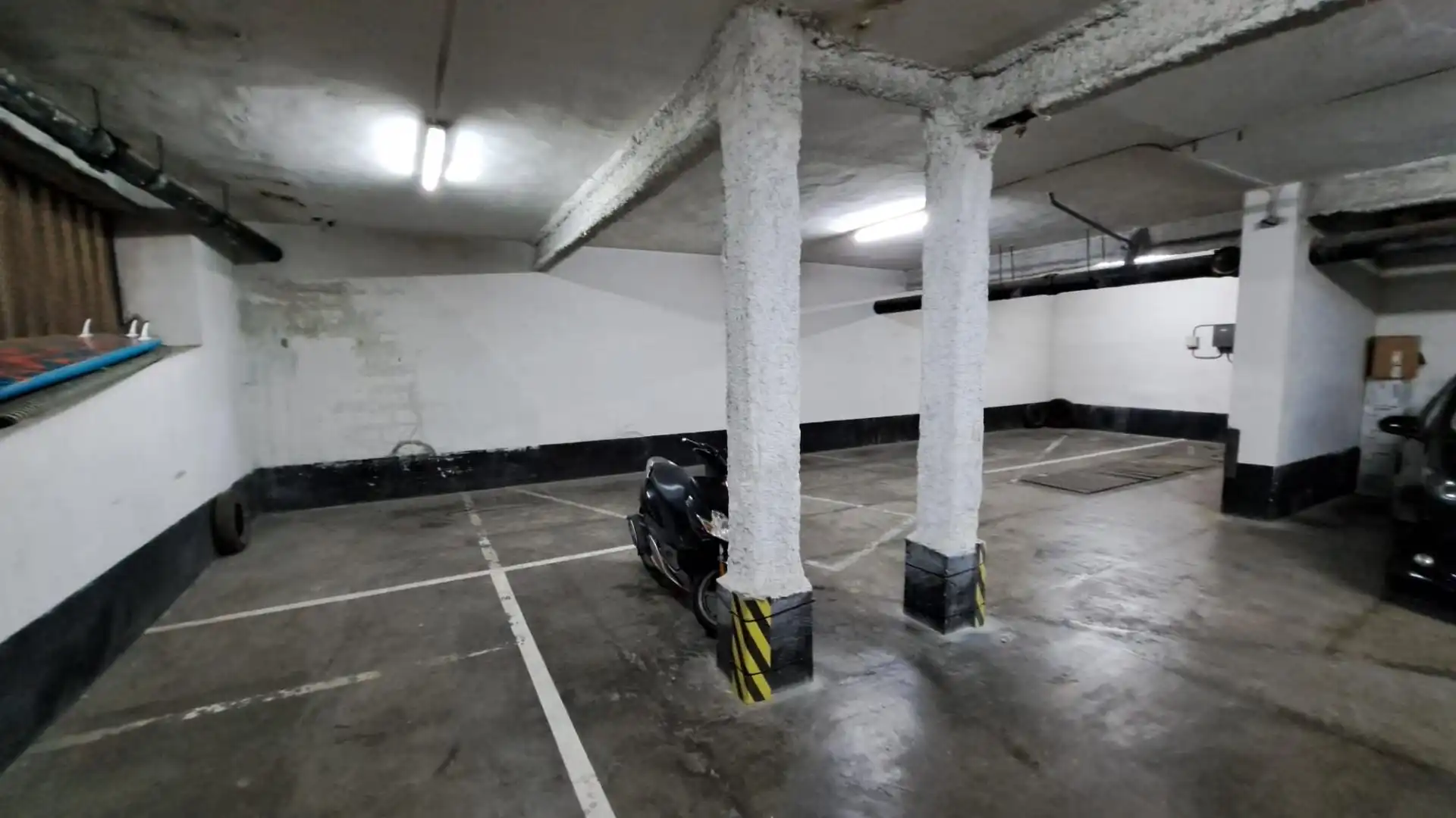 Parking de Piso en venta en Valencia con Aire acondicionado, Calefacción y Jardín privado