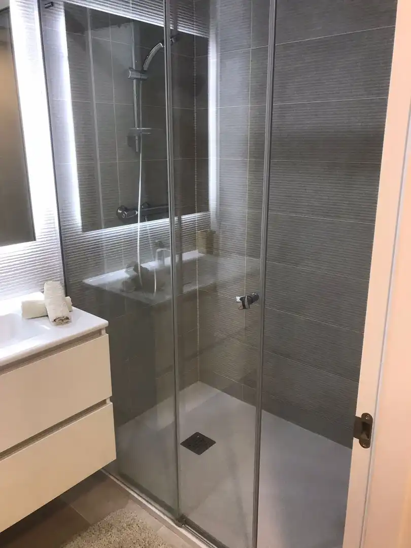 Bathroom of Apartments for rent in Estepona  with Air Conditioner, Terrace and Swimming Pool