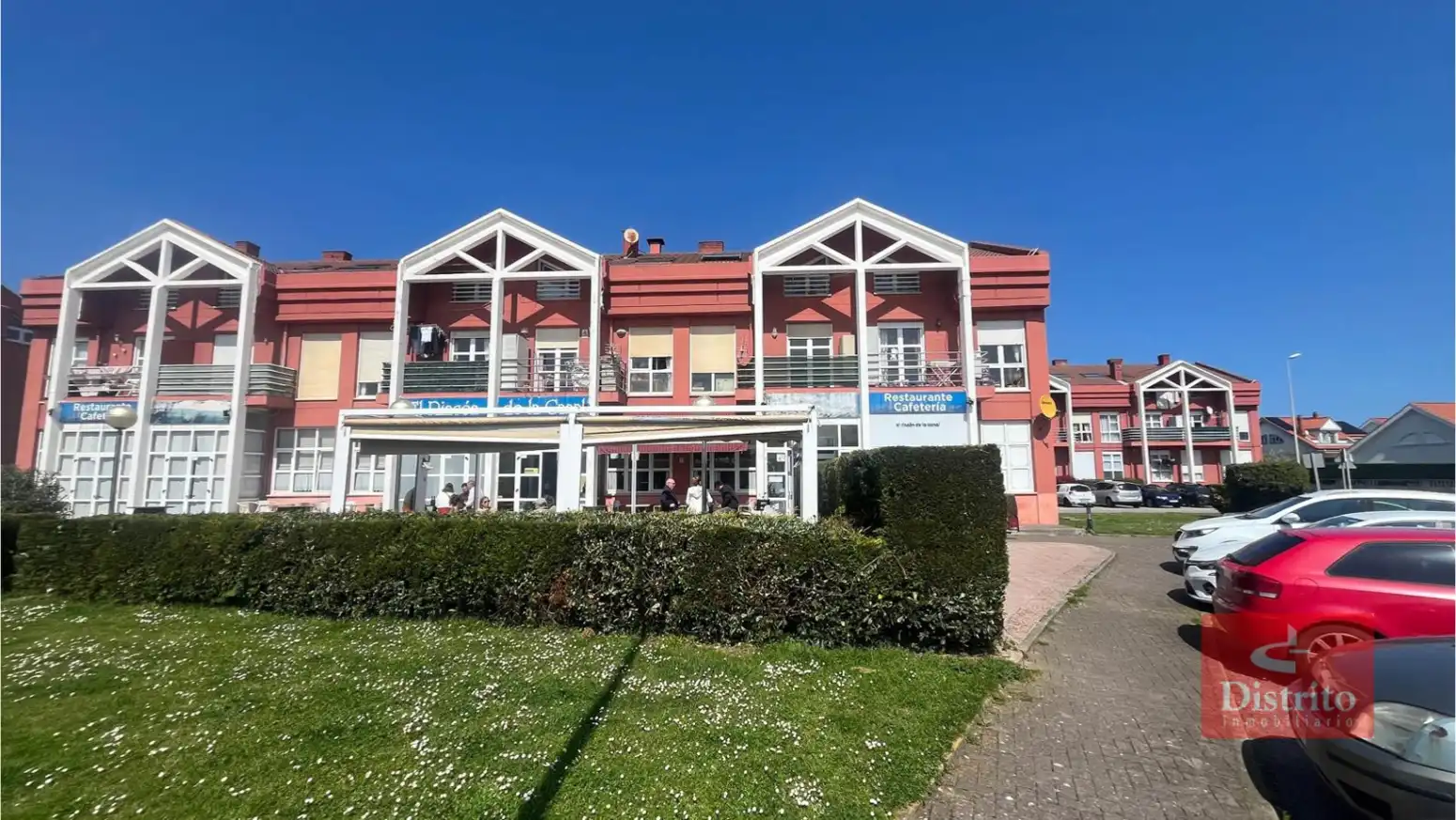 Vista exterior de Local en venda en Santa Cruz de Bezana