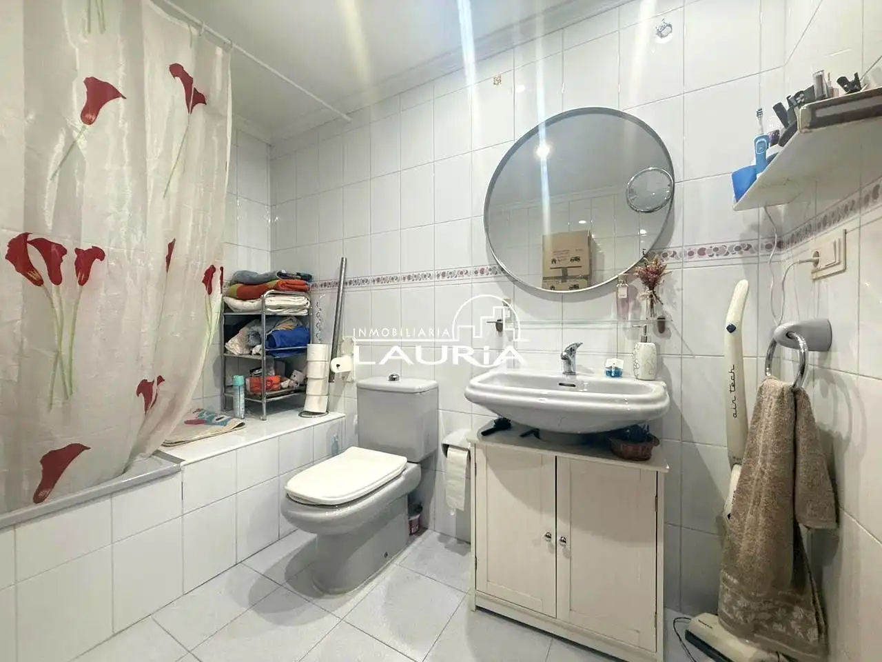 Bathroom of Ground floor for sale in Valencia  with Air Conditioner and Furnished