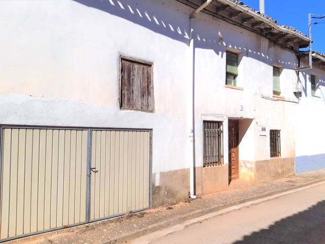 Casa-chalet en Venta en Real  en Sotresgudo