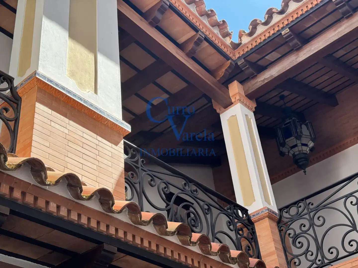 Exterior view of Houses for sale in Dos Hermanas  with Air Conditioner, Heating and Storage room