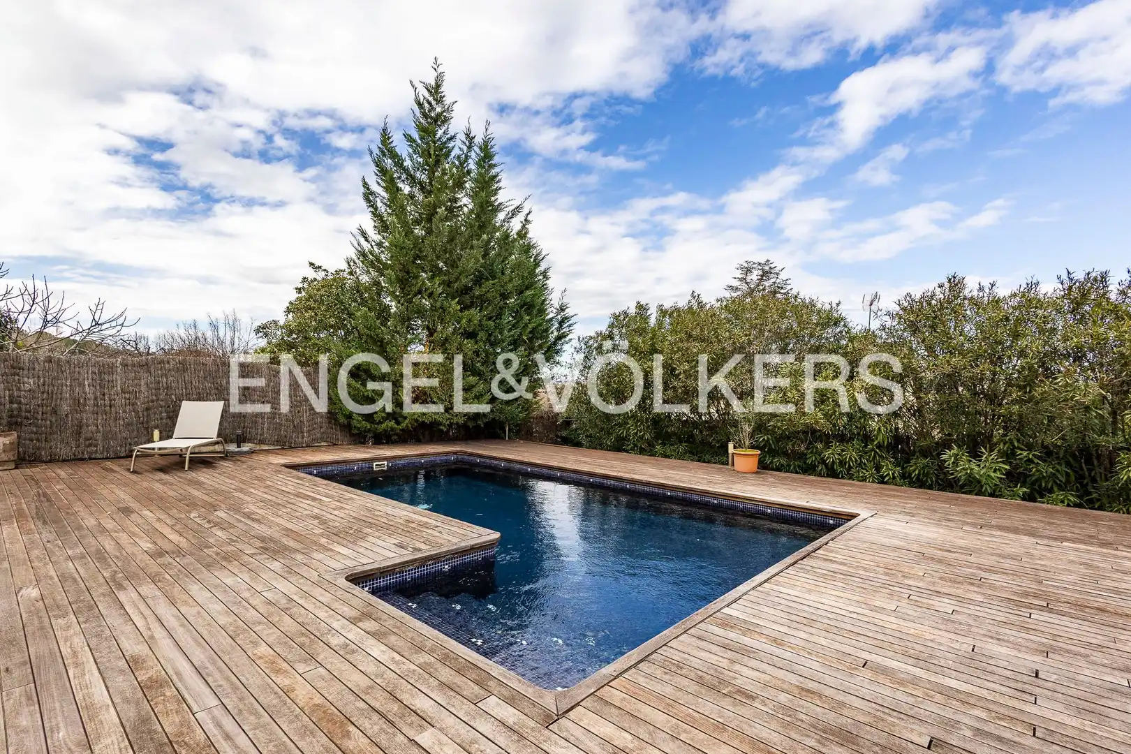 Swimming pool of Houses for sale in Sant Cugat del Vallès  with Heating, Private garden and Parquet flooring