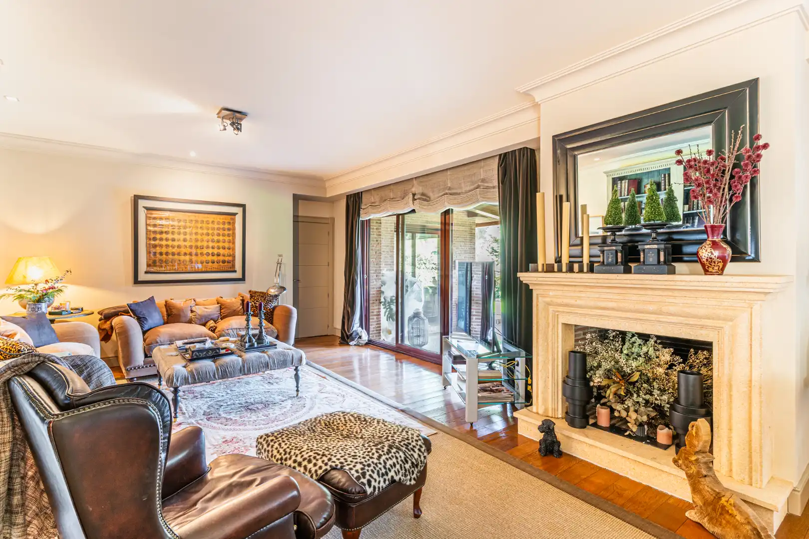 Sala de estar de Casa o chalet en venta en Majadahonda con Aire acondicionado, Calefacción y Jardín privado