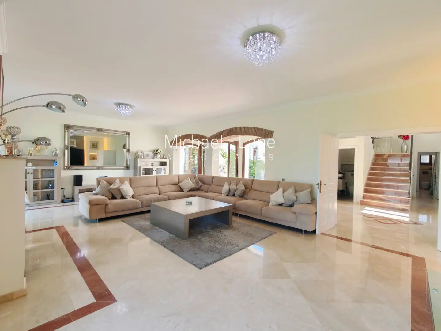 Living room of Houses for sale in Sotogrande  with Air Conditioner, Heating and Private garden