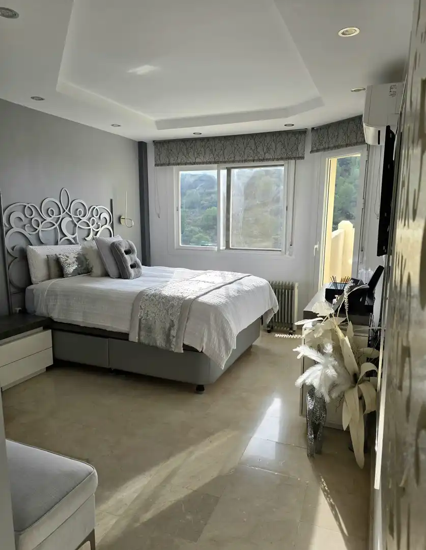 Habitación de Dúplex en venta en Mijas con Aire acondicionado, Calefacción y Terraza