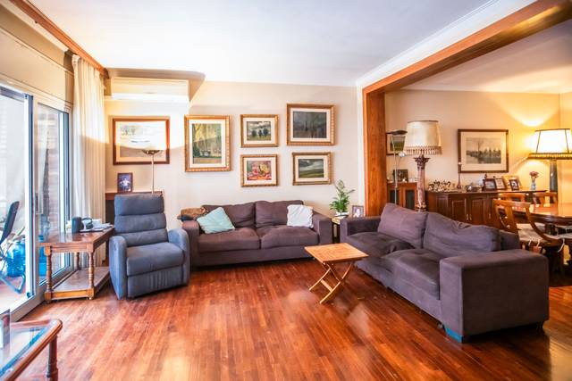 Piso en Venta en Carrer de Calvet en Sant Gervasi- Galvany