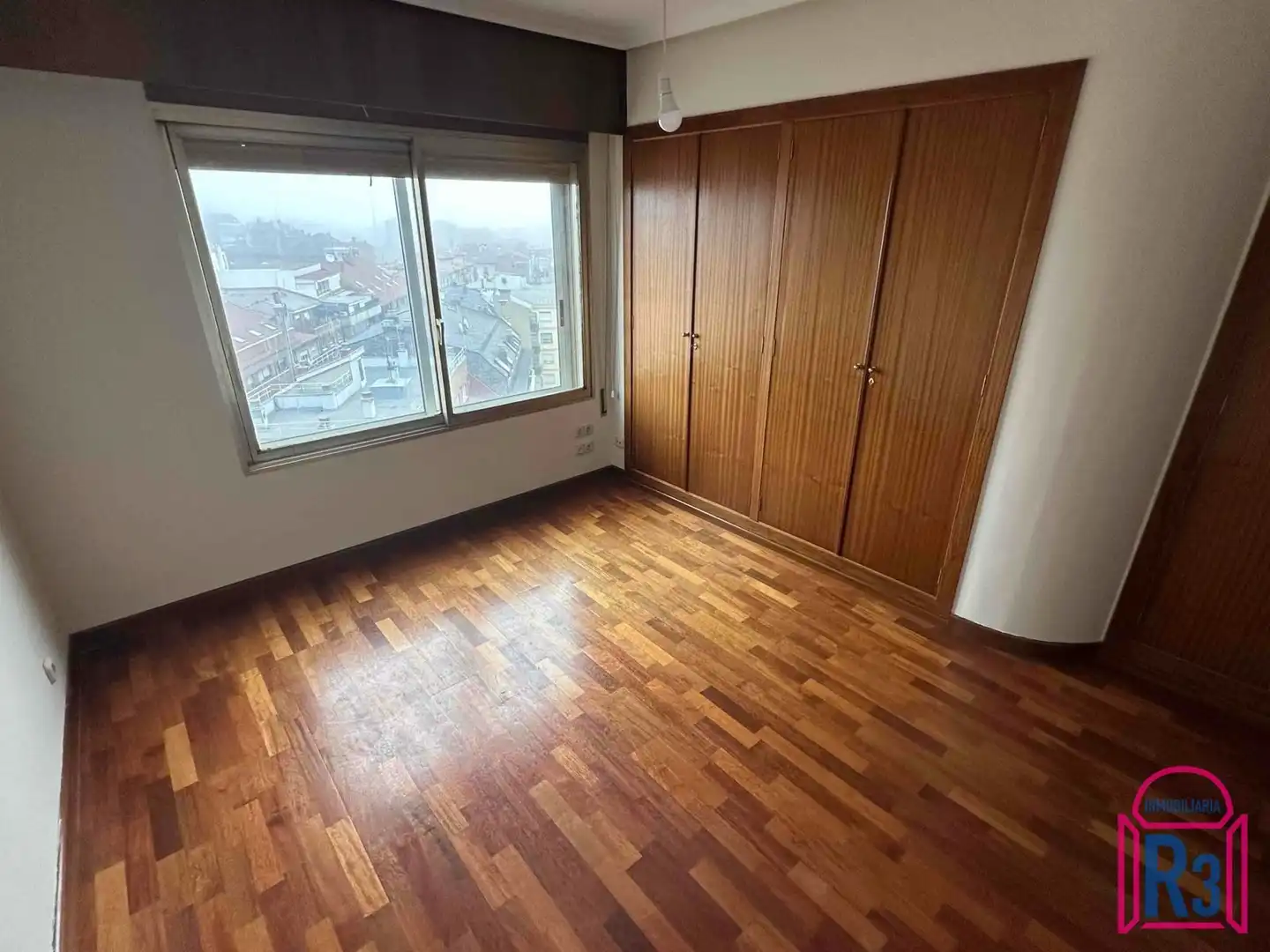Habitación de Piso de alquiler en León Capital  con Calefacción y Terraza