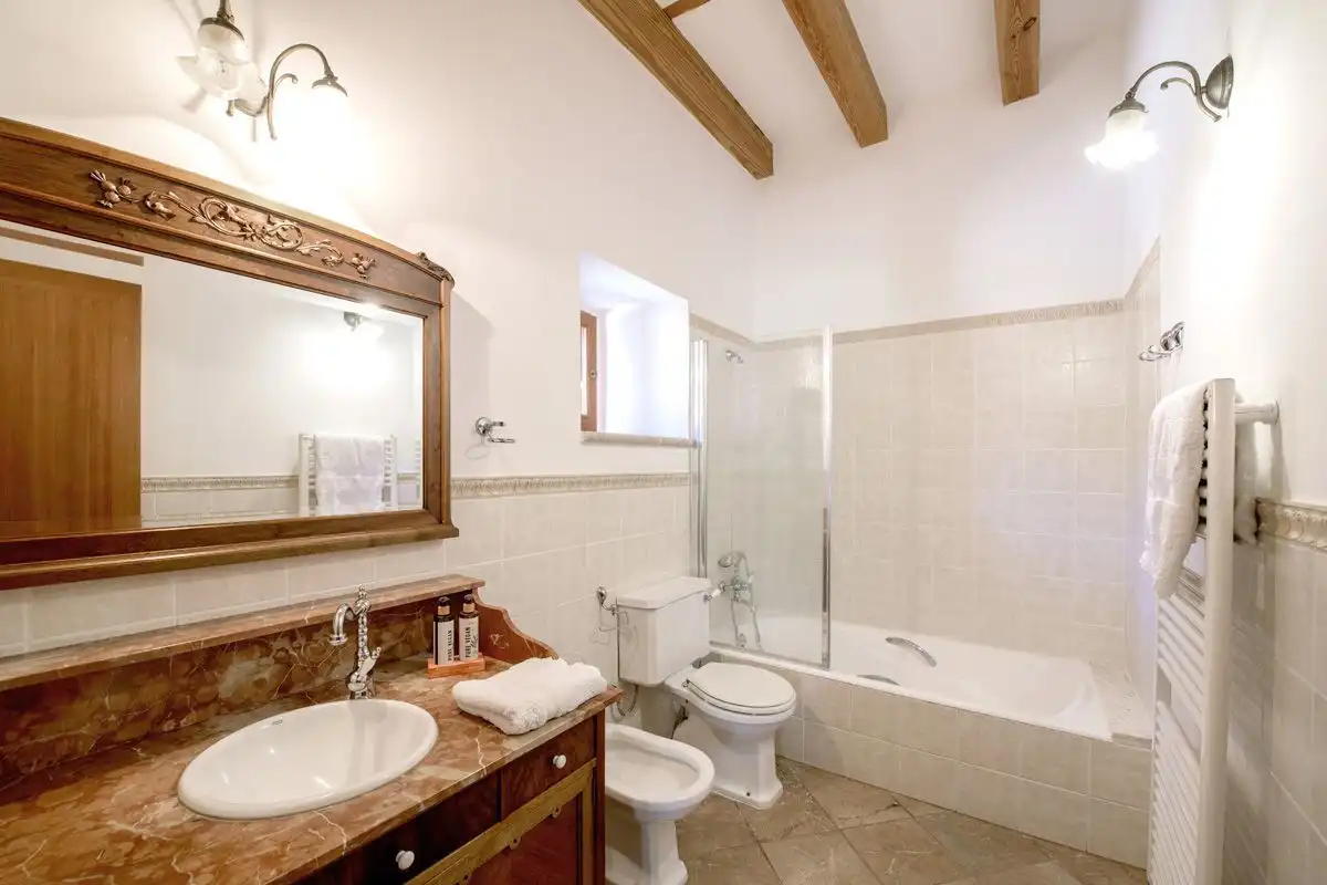 Baño de Casa o chalet de alquiler en Campos con Calefacción, Jardín privado y Terraza