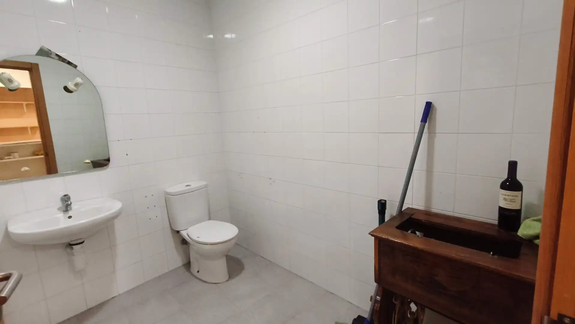 Badezimmer von Geschaftsraum zur Miete in A Coruña Capital 