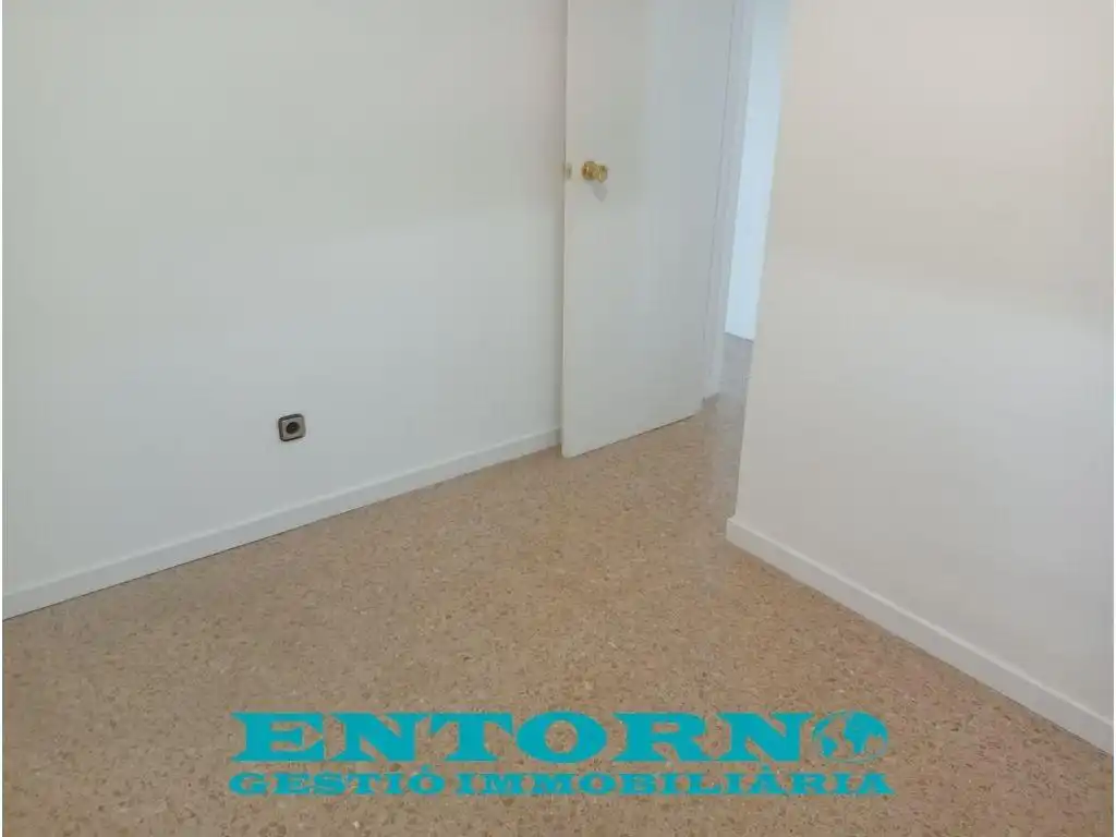Bedroom of Flat for sale in Mollet del Vallès  with Air Conditioner, Terrace and Balcony