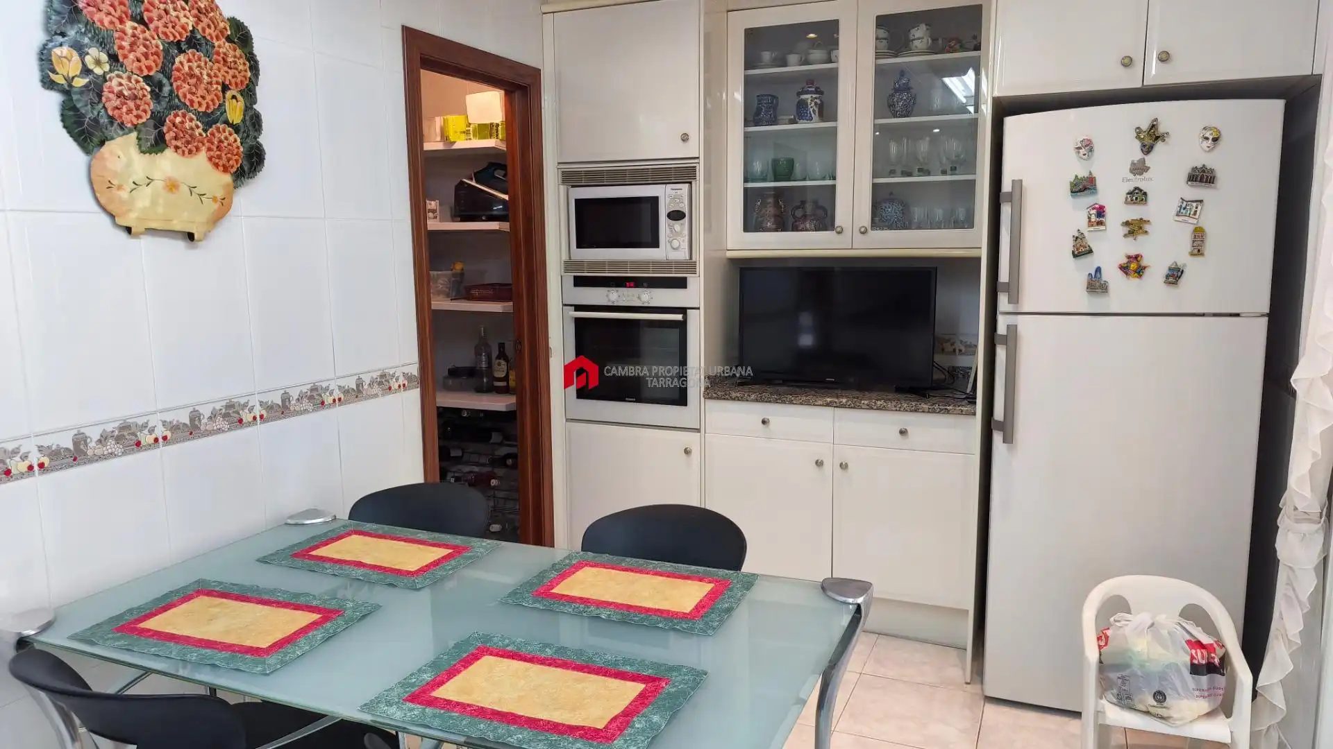 Cocina de Casa adosada en venta en Tortosa con Aire acondicionado, Calefacción y Jardín privado