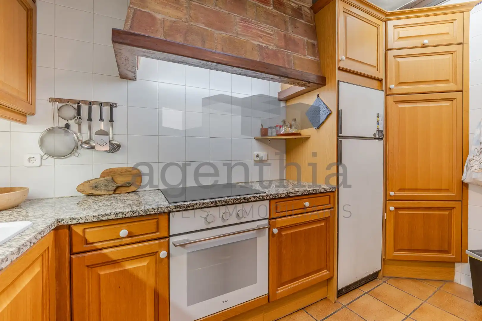 Cocina de Finca rústica en venta en Vilablareix con Calefacción, Trastero y Balcón