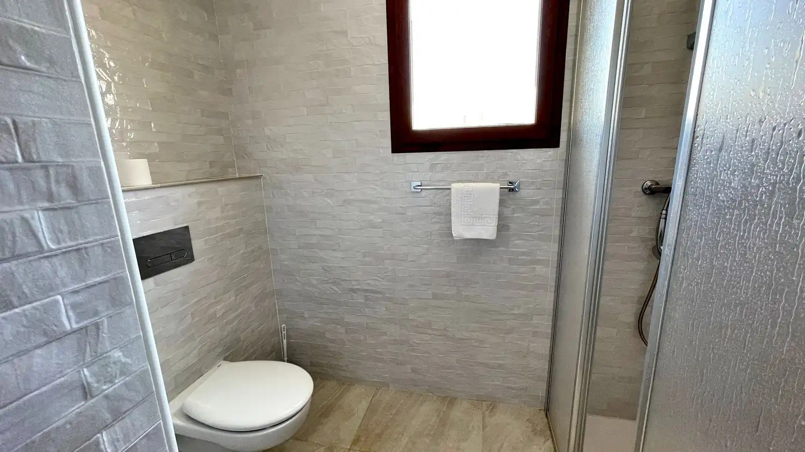 Bany de Local en venda en L'Olleria amb Aire condicionat
