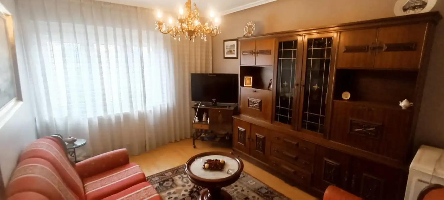 Sala d'estar de Pis en venda en Gijón  amb Calefacció