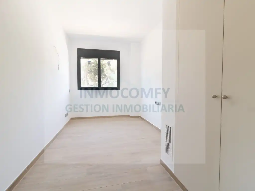 Piso con ascensor en venta en Calle De La Torre Mora 33, imagen 26