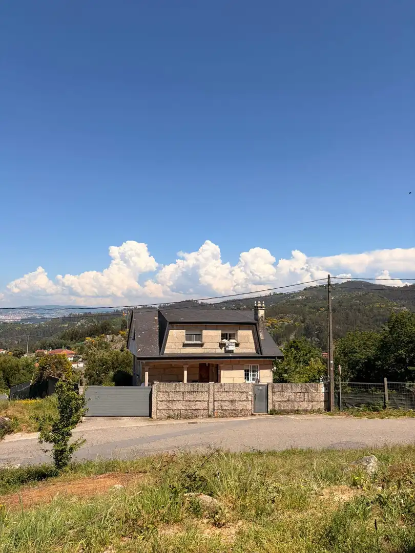 Vista exterior de Casa o chalet en venta en Vigo 