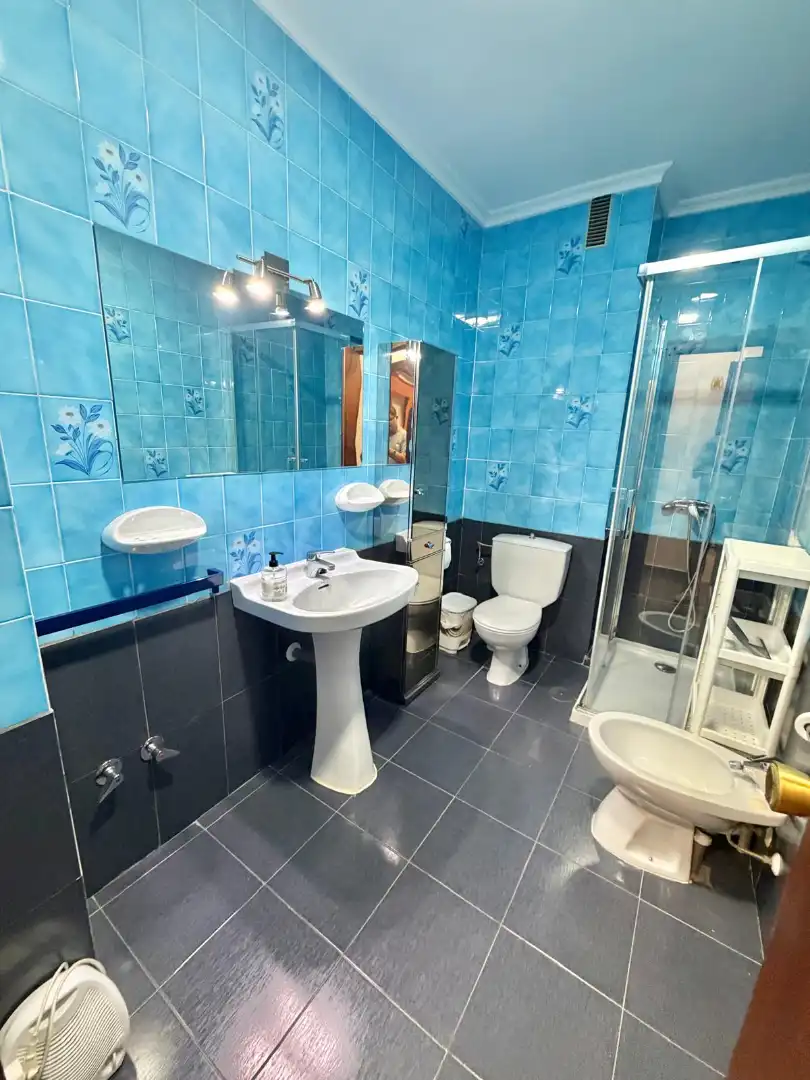 Bathroom of Flat for rent in Jaén  with Air Conditioner, Terrace and Furnished