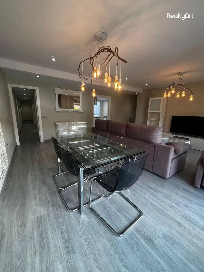 Dining room of Flat for sale in Sevilla  with Air Conditioner, Heating and Terrace