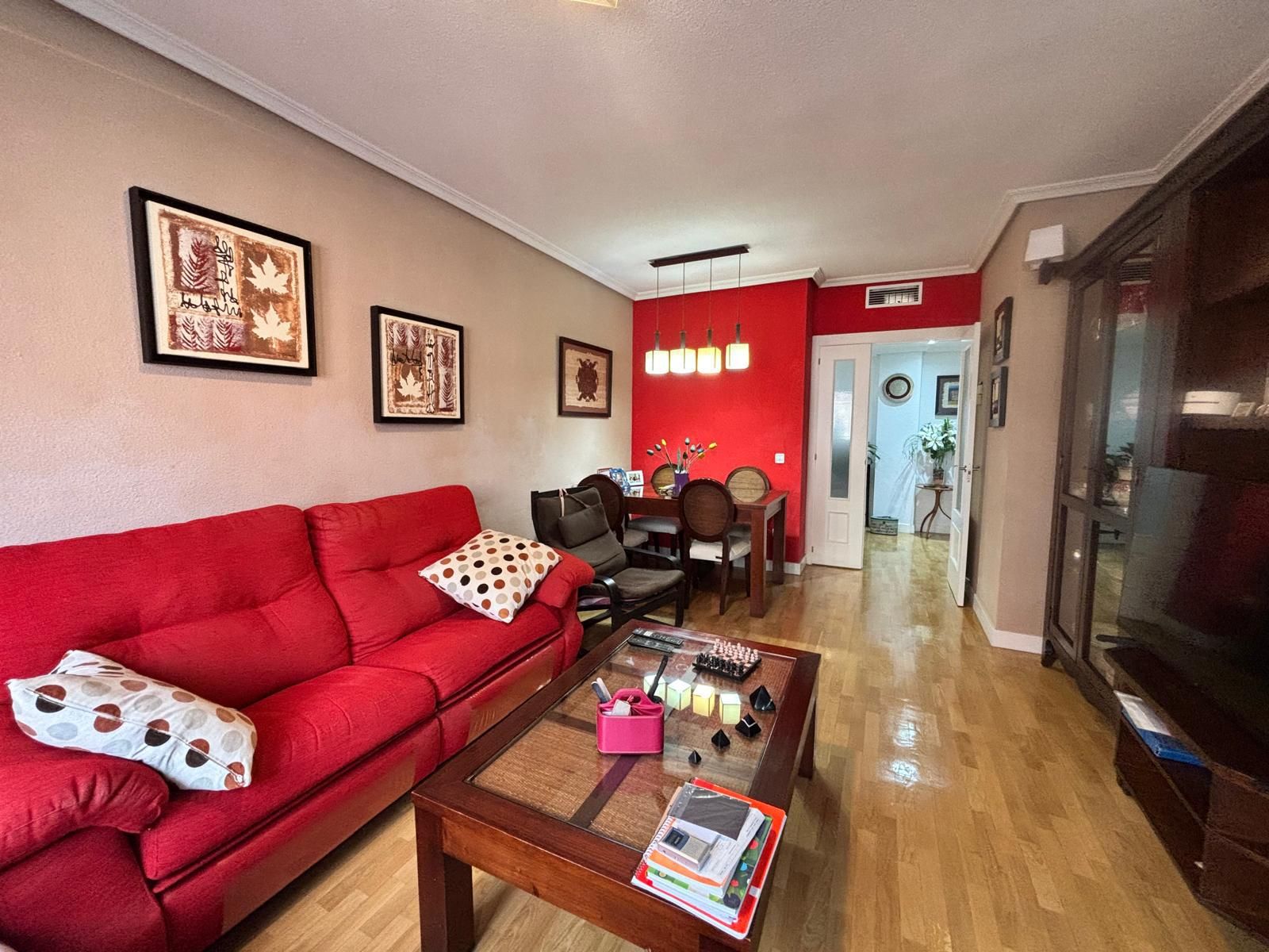 Living room of Flat for sale in  Madrid Capital  with Air Conditioner, Heating and Storage room