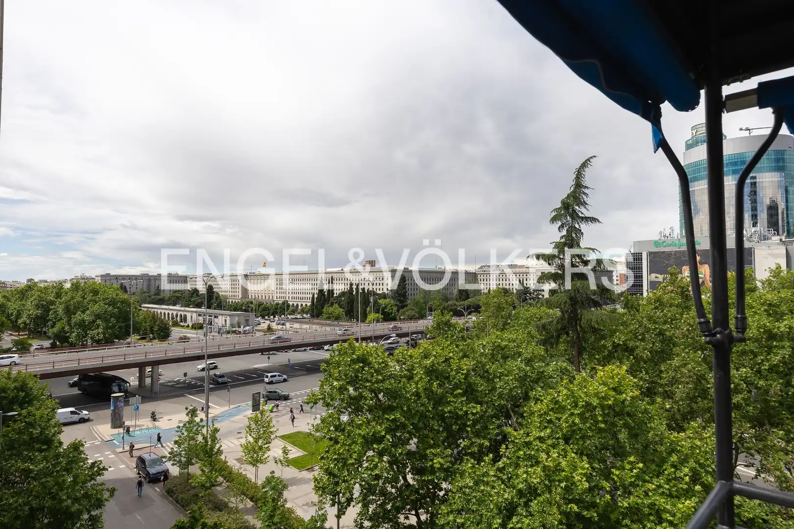Exterior view of Flat for rent in Madrid  with Air Conditioner, Heating and Terrace