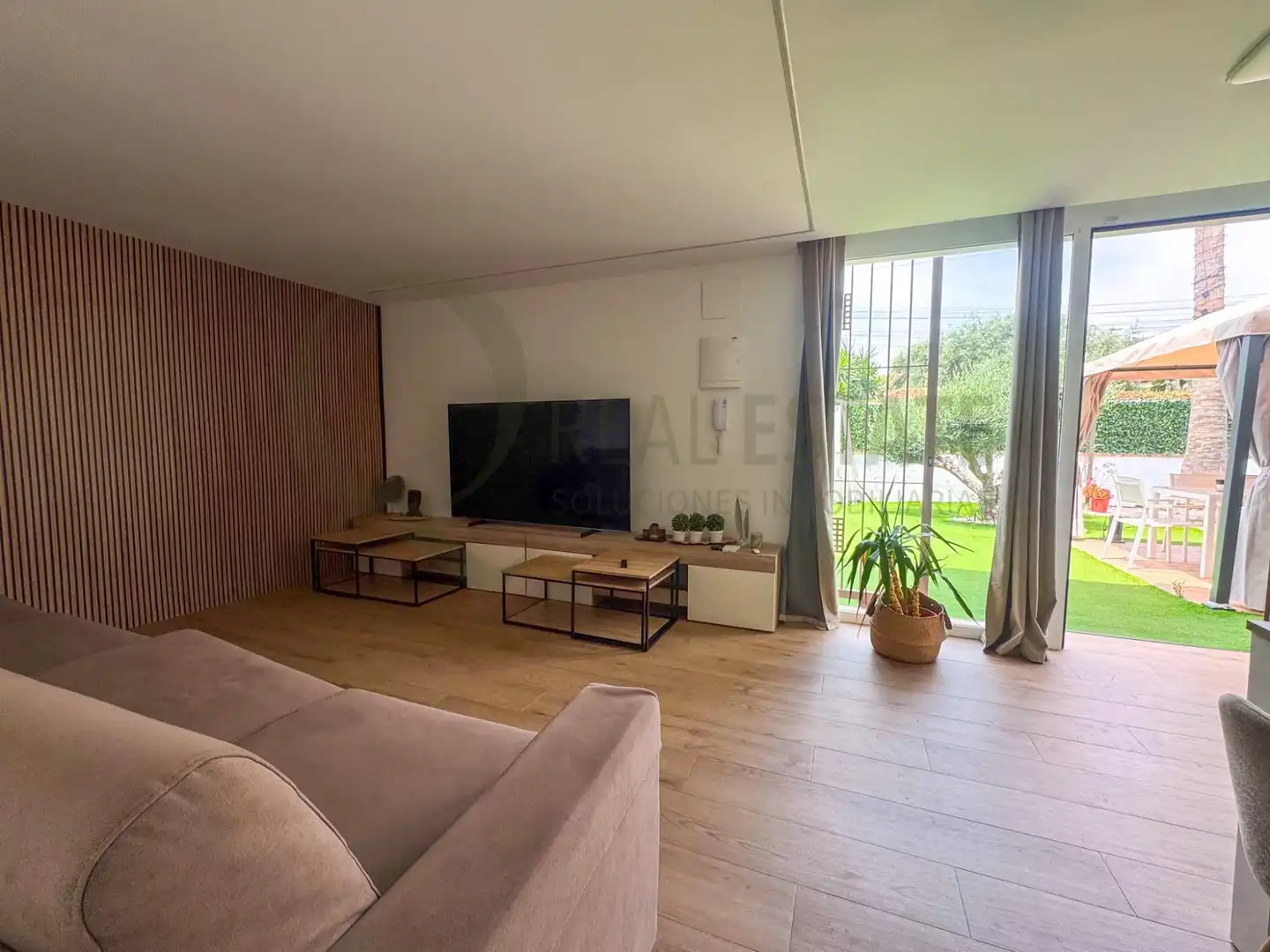 Erdgeschosswohnung mit Pool zur Miete in Calle Vistalmar, imagen 7