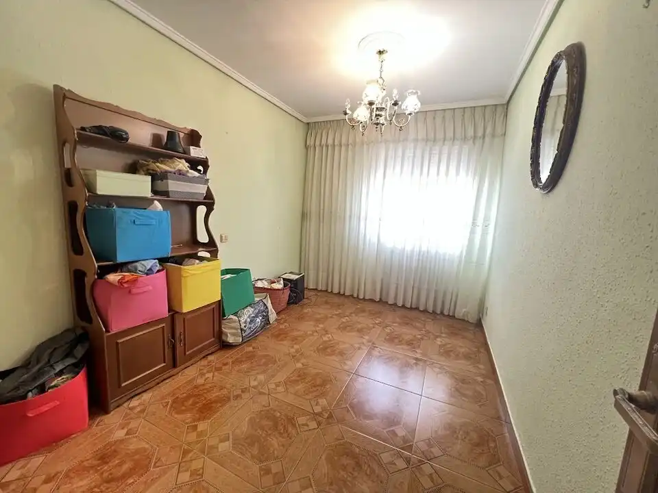 Wohnzimmer von Wohnung zum Verkauf in Siero mit Heizung und Terrasse